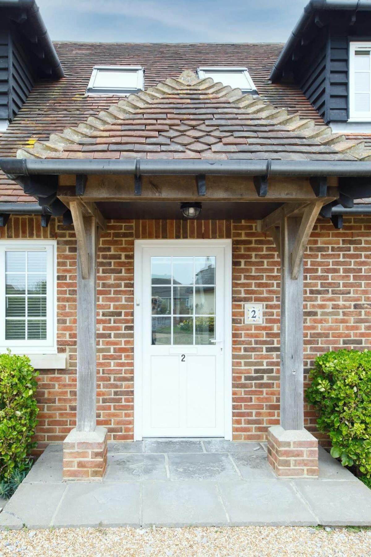Modern & Stylish Seaside Family Home Chichester Esterno foto